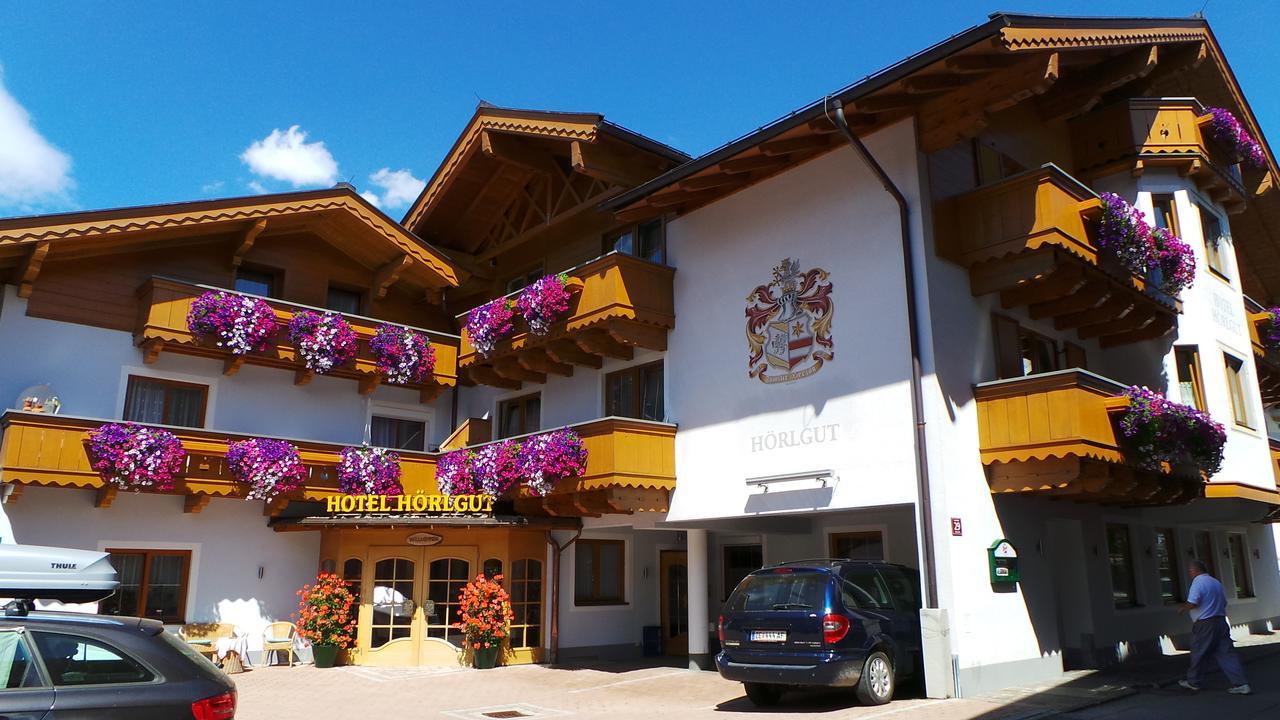 Hotel Hoerlgut Maria Alm am Steinernen Meer Exterior foto